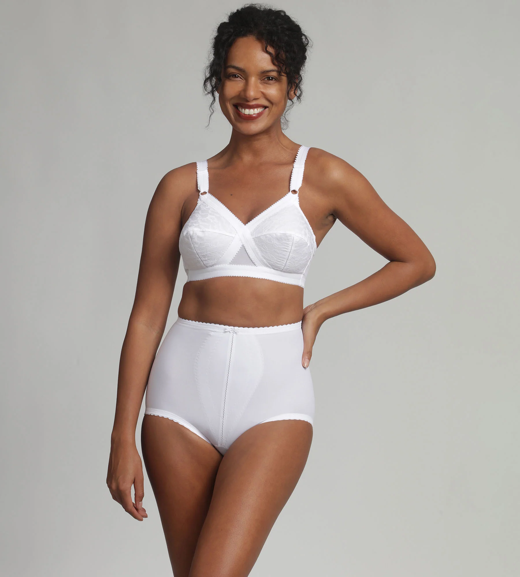 Culotte gainante serre-taille blanche Incroyable C'est une Gaine - Image 3