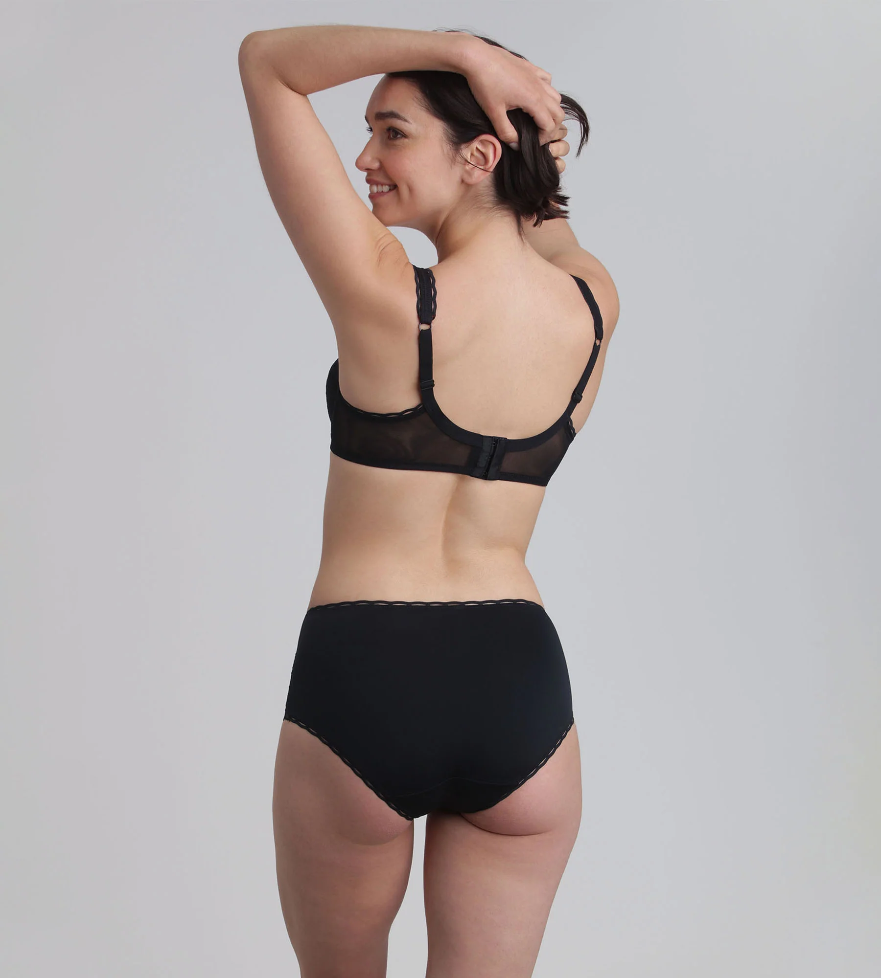 Soutien-gorge avec armatures noir Cœur Croisé Féminin Recyclé - Image 4